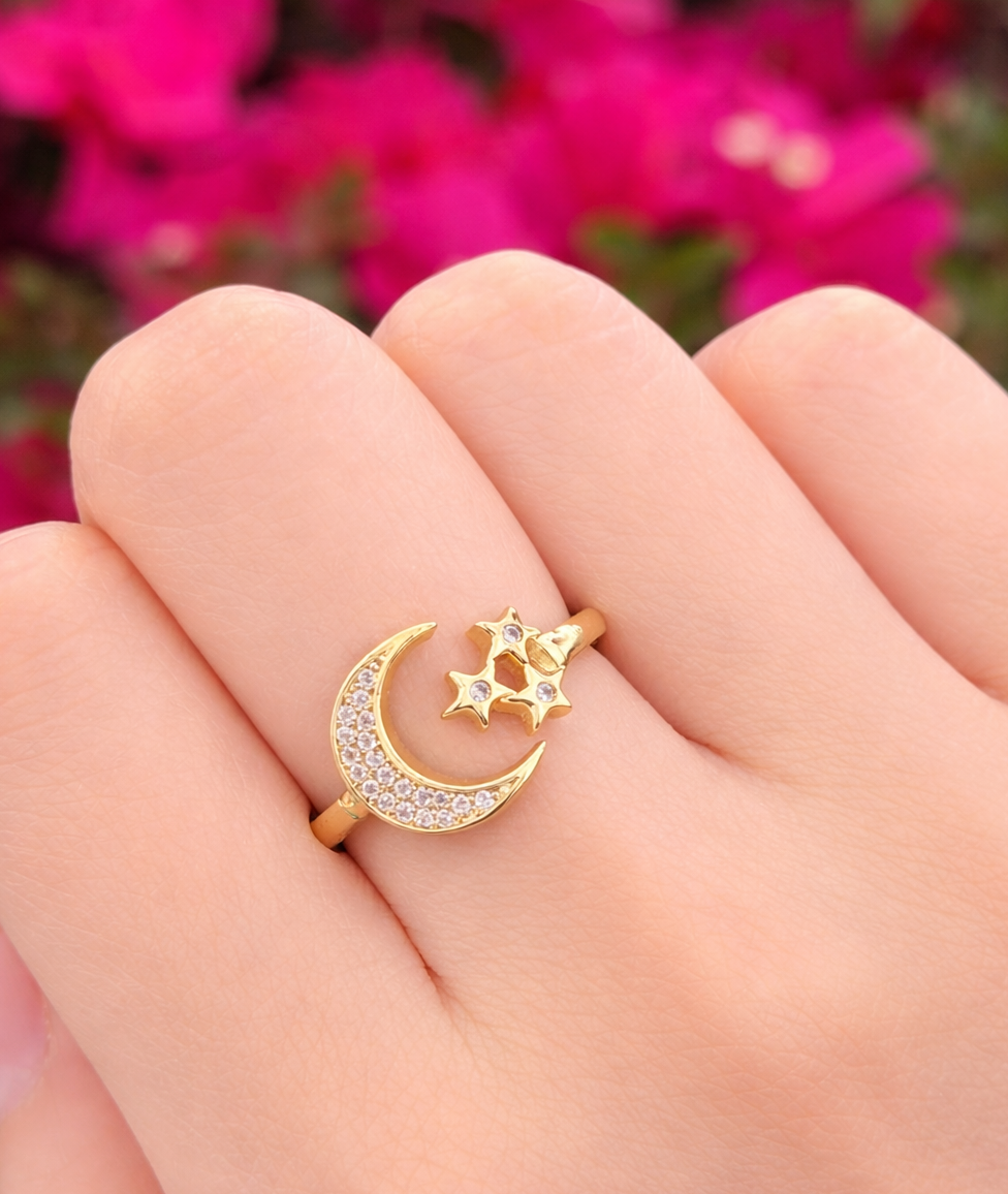 Anillo media luna con estrellas chapa de oro