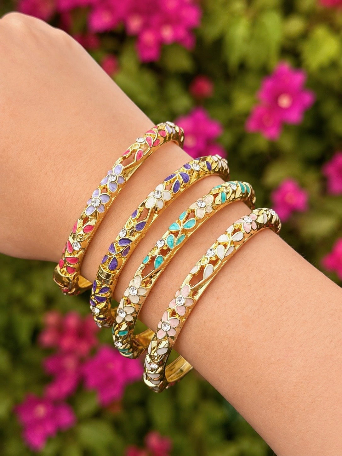 Brazaletes flores esmaltadas con cristales