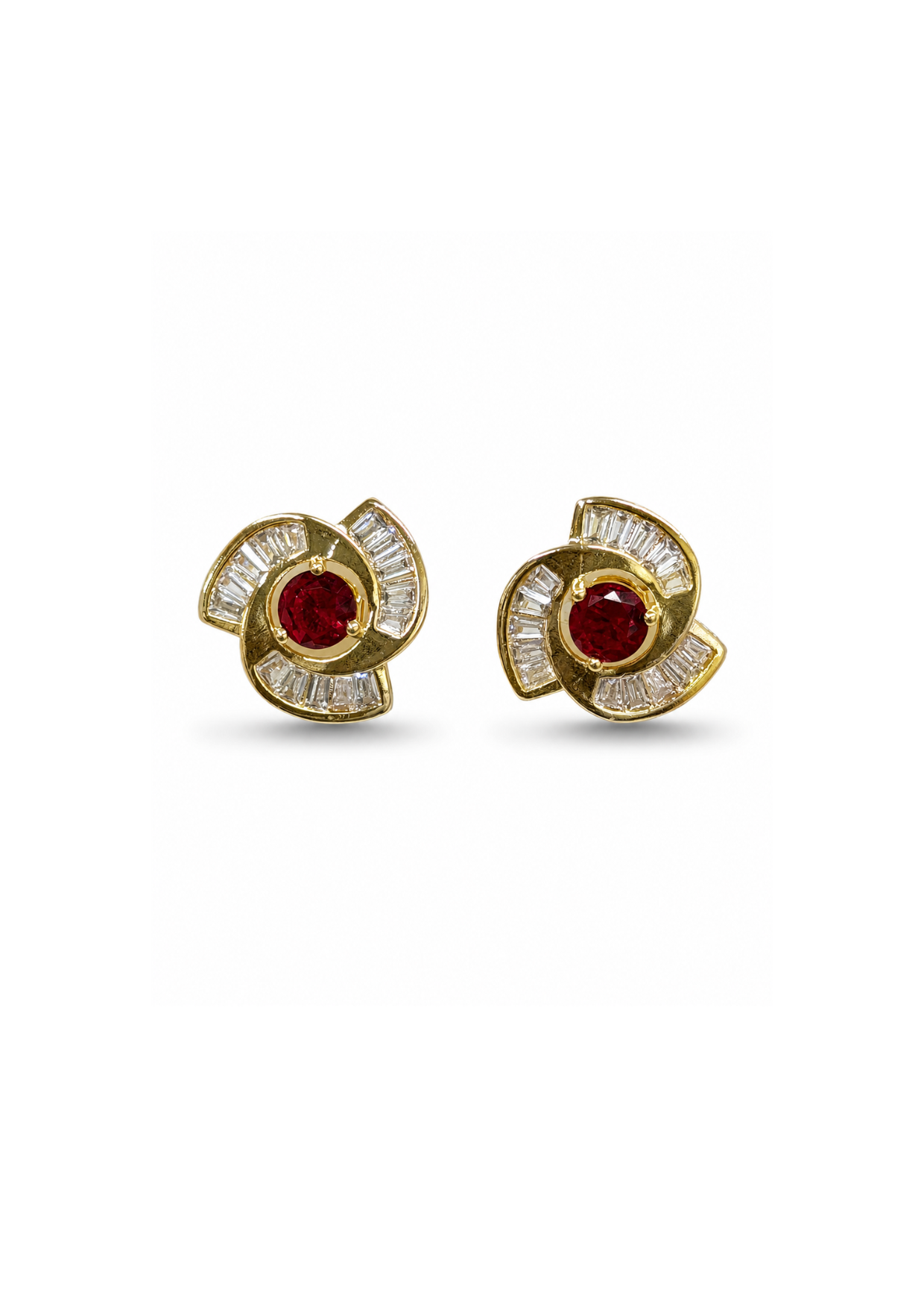 Aretes espiral con piedra chapa de oro