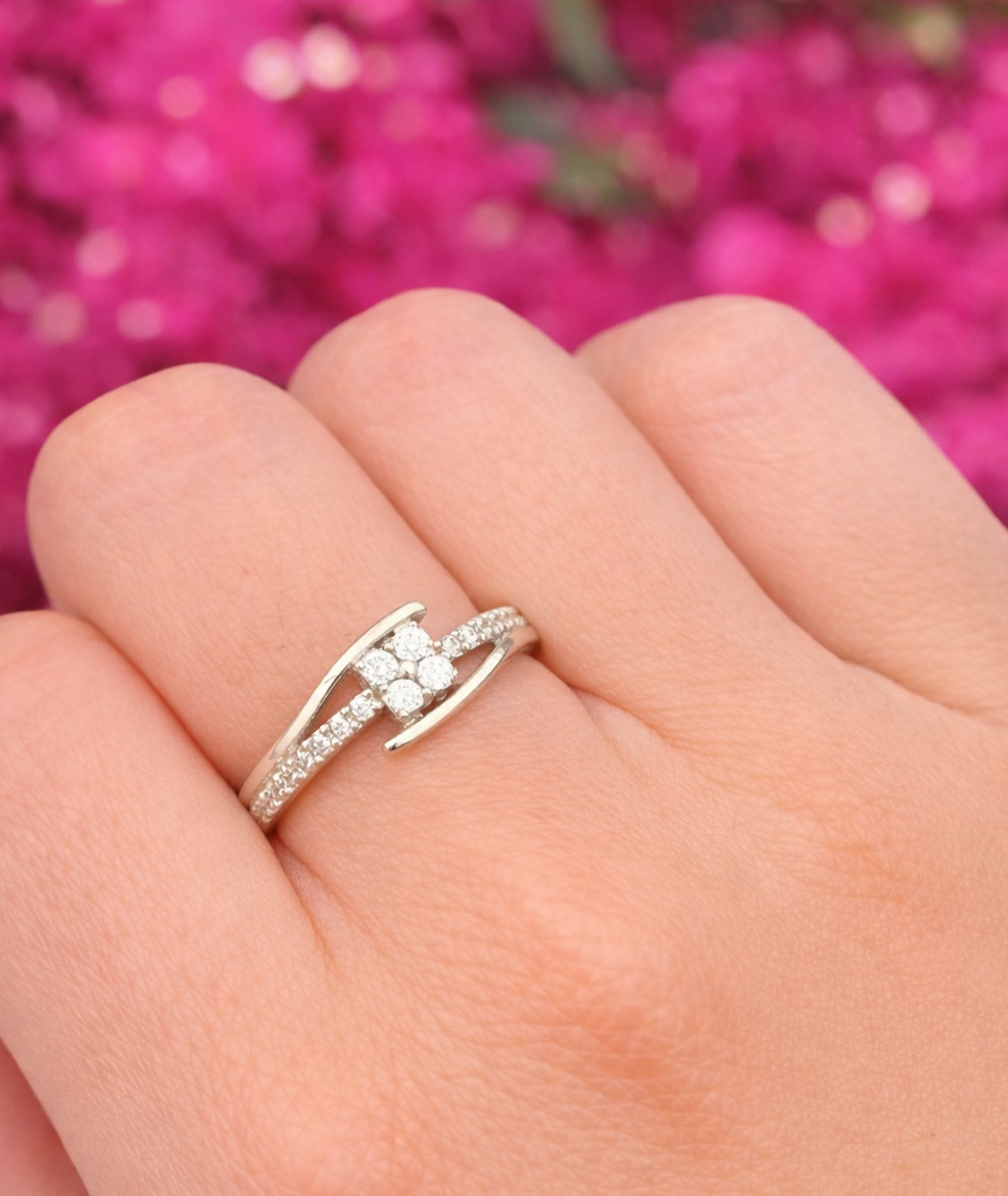 Anillo plata cruzado
