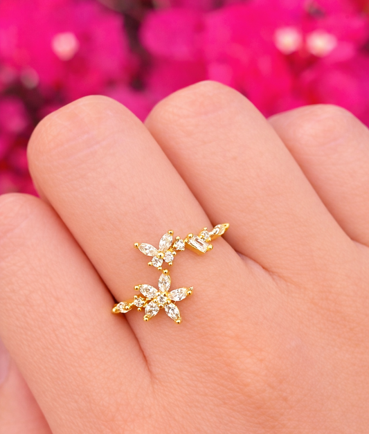 Anillo mariposa blanca chapa de oro