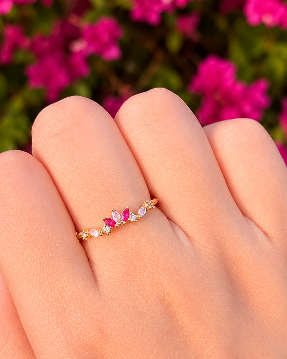 Anillo ajustable corona rosa con zirconias chapa de oro