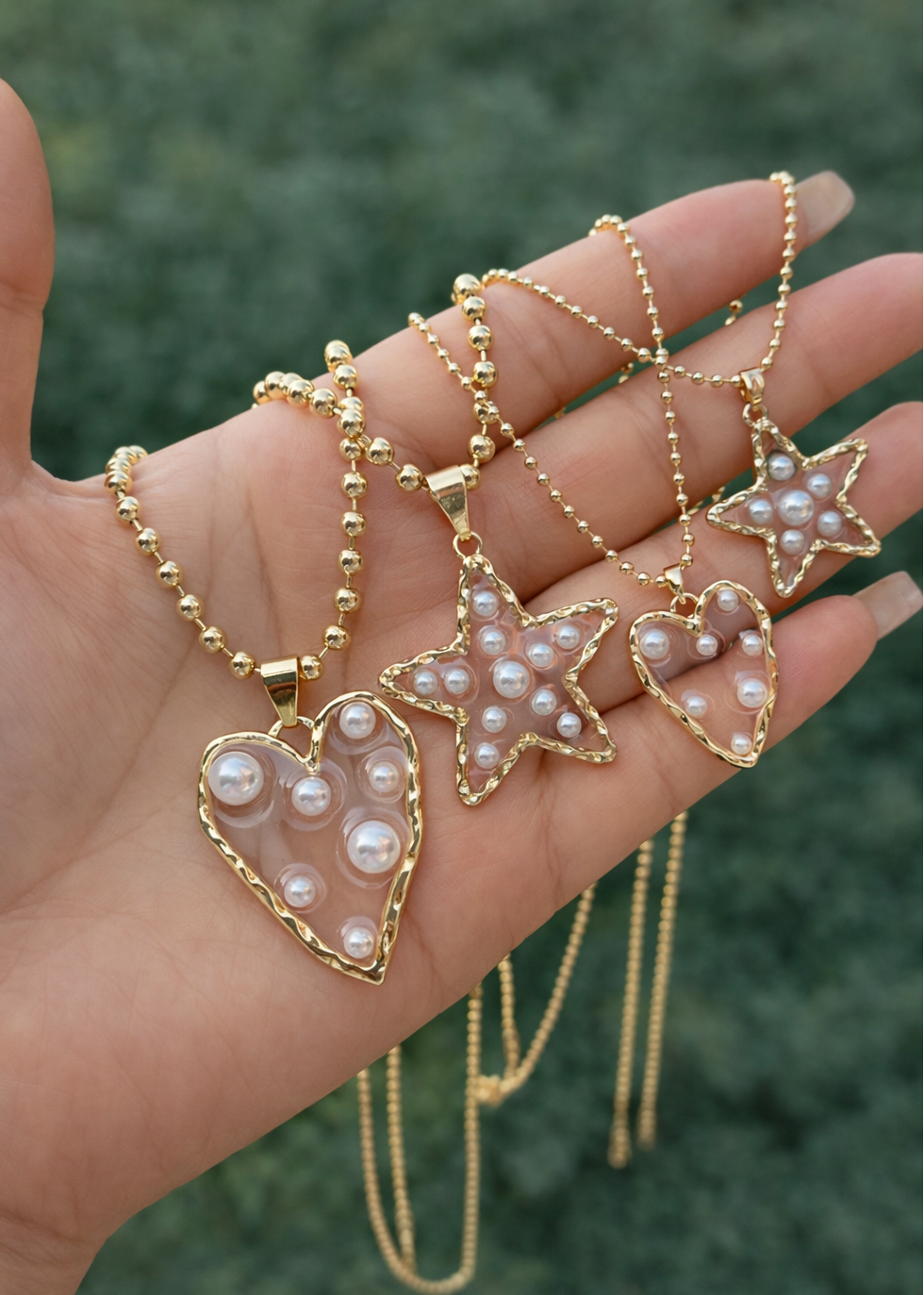 Collares figuras con perlas chapa de oro