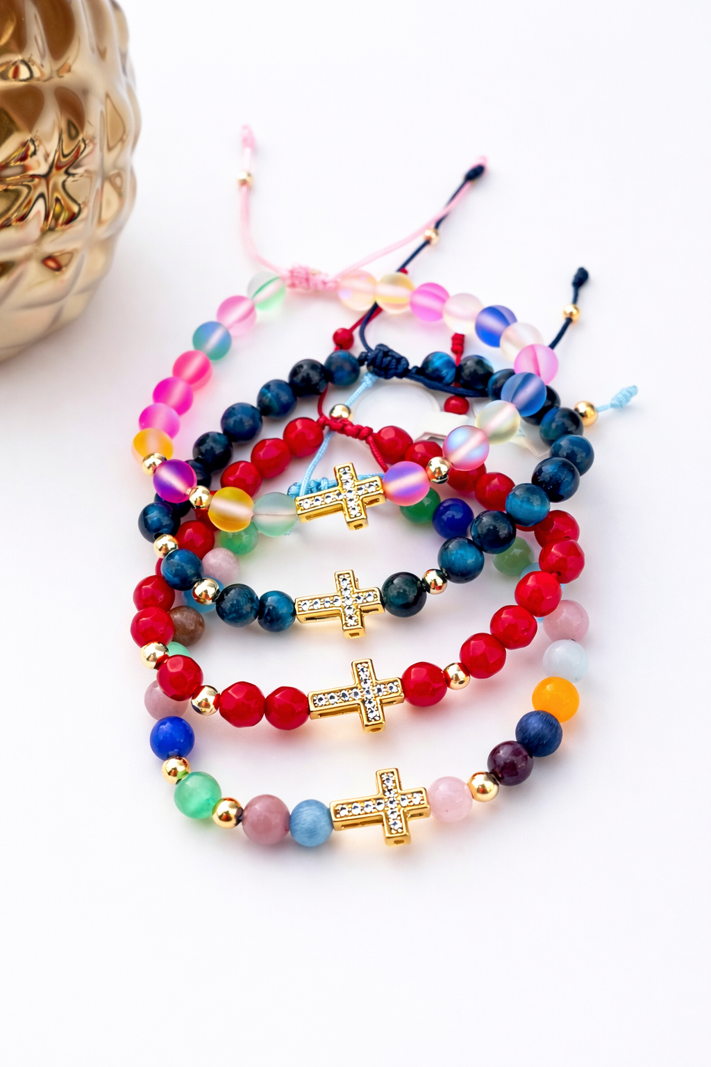 Pulsera ajustable piedras naturales con cruz de acero