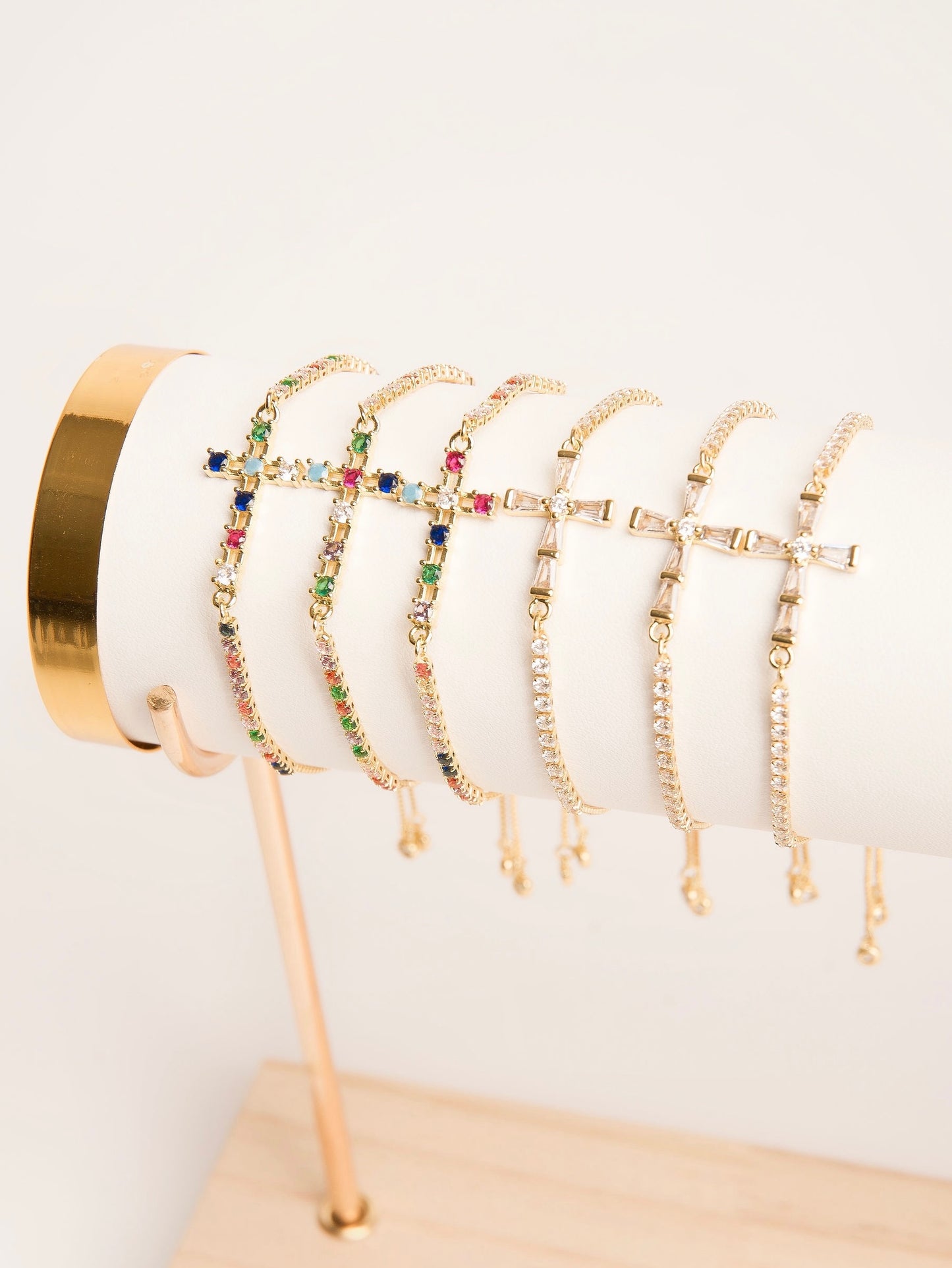 Pulsera cruz con zirconias chapa de oro