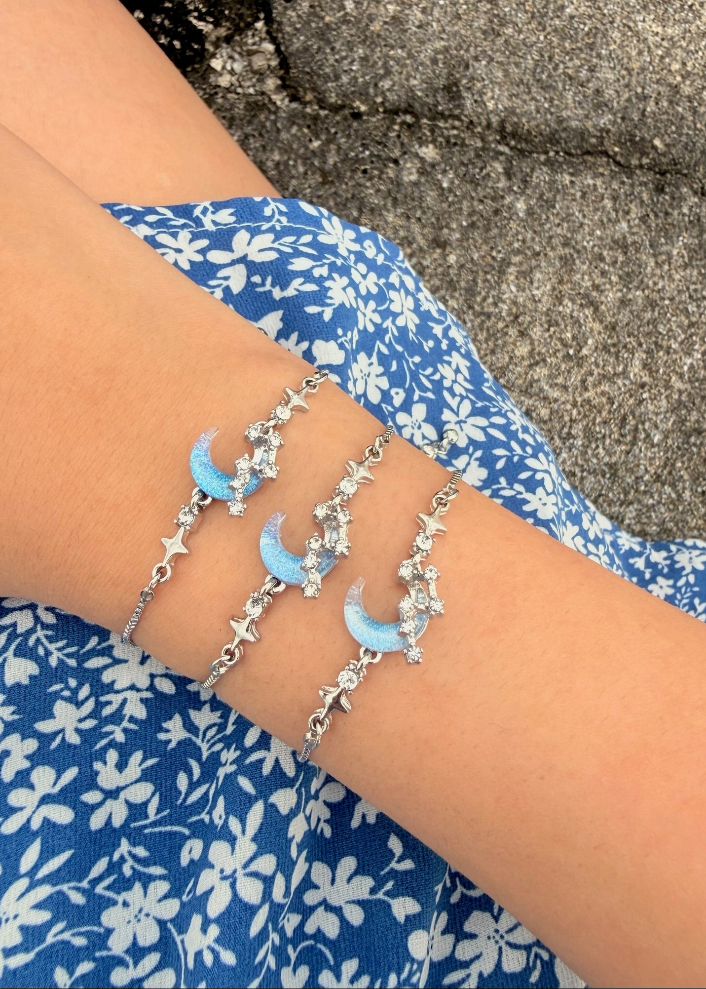 Pulsera luna azul chapa de oro