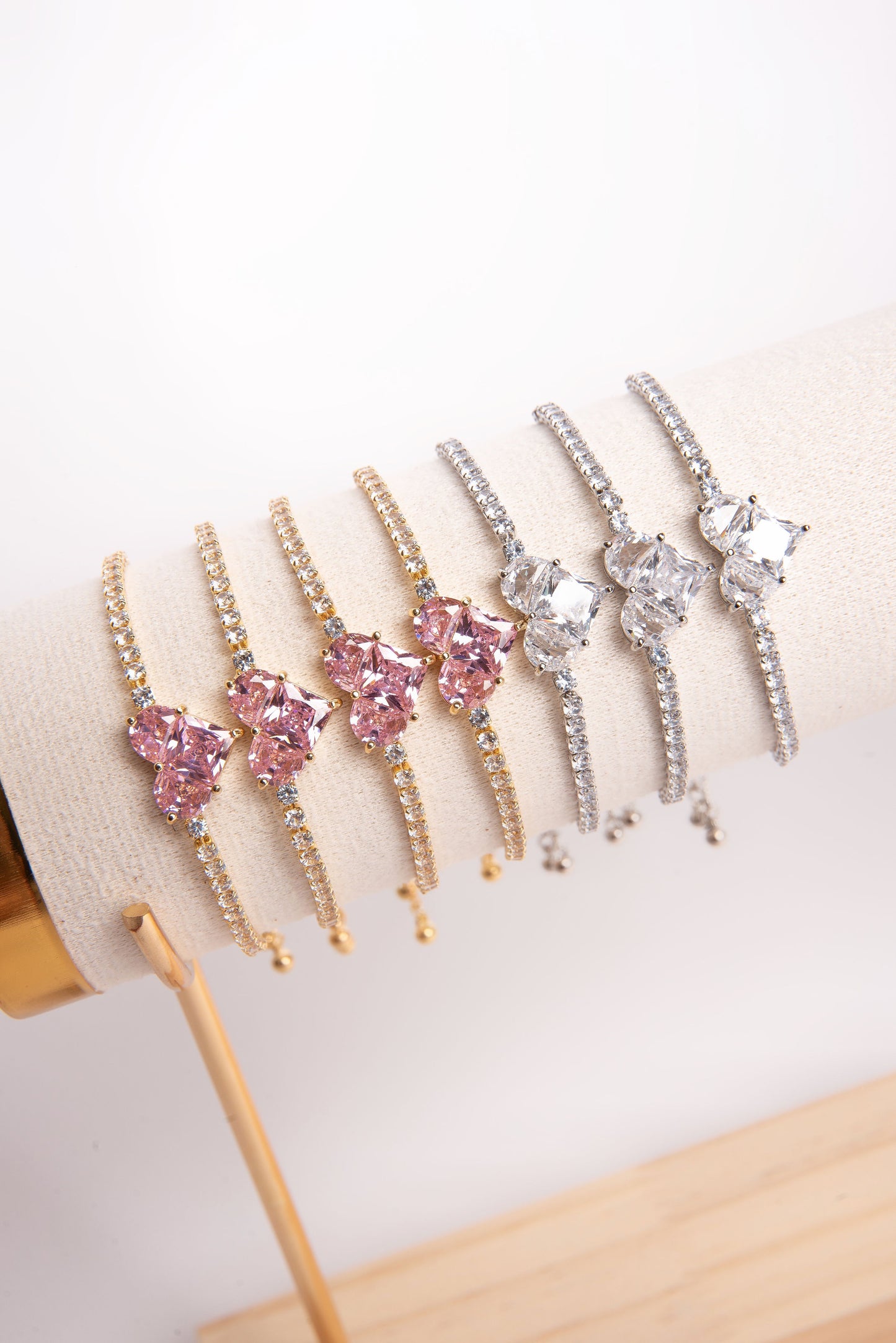 Pulsera Corazón de Circón Chapa de Oro