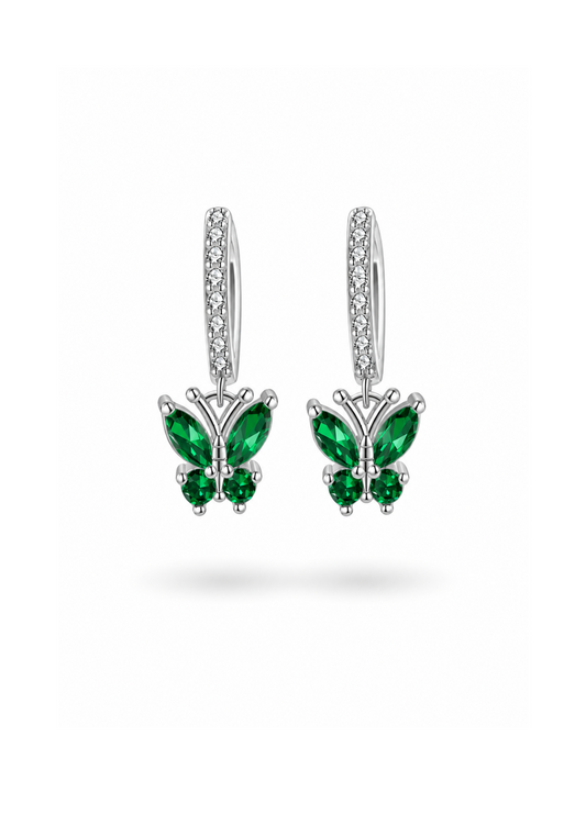 Aretes huggies mariposa chapado en plata con circón