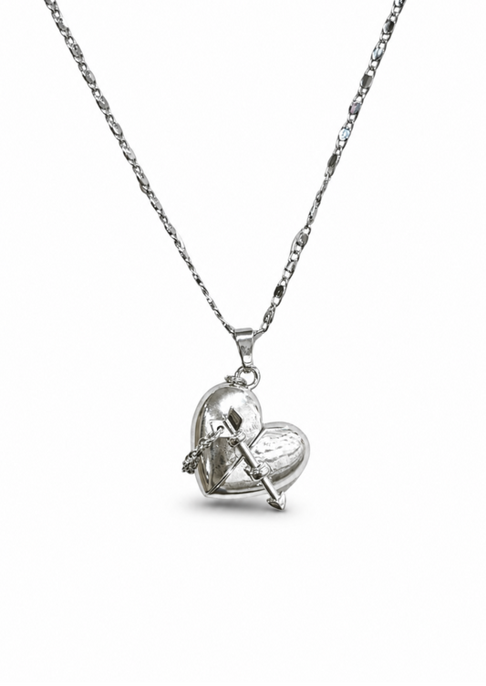 Collar corazón flechado acero inoxidable