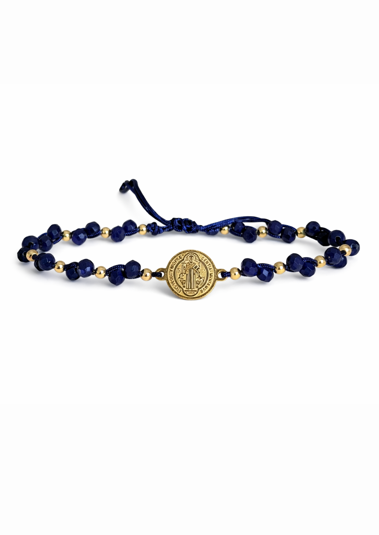 Pulsera ajustable de hilo con medalla de San Benito