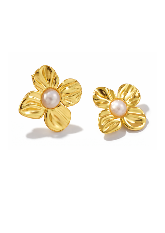 Aretes flor perla pétalos ondulados acero inoxidable